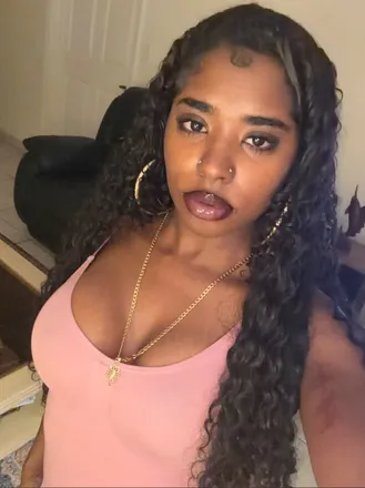 OnlyFans cuenta lamorenita55 header 2