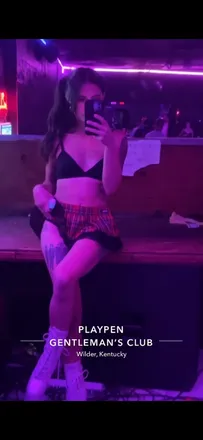 OnlyFans cuenta alaskansnowbunny header 2