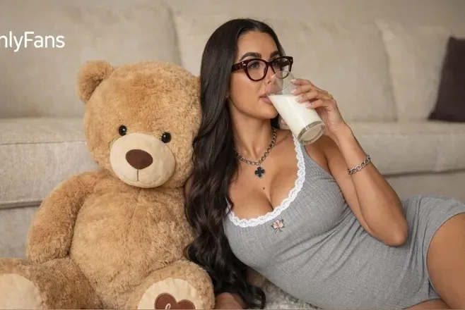 OnlyFans cuenta miafallsvip header 2