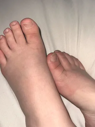 OnlyFans cuenta sweetfeetgrl1 header 2