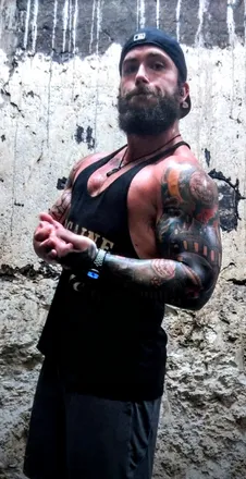OnlyFans cuenta thevikingguy header 2