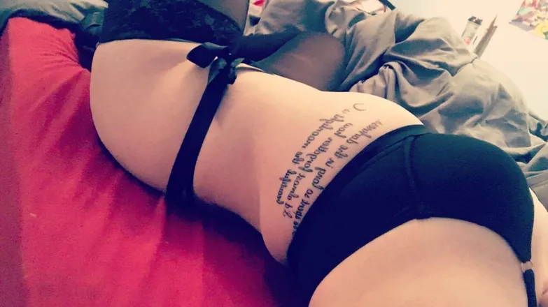 OnlyFans cuenta blondebunny97 header 2
