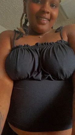 OnlyFans cuenta graciply2much header 2