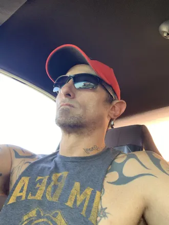 OnlyFans cuenta lonelydad1977 header 2
