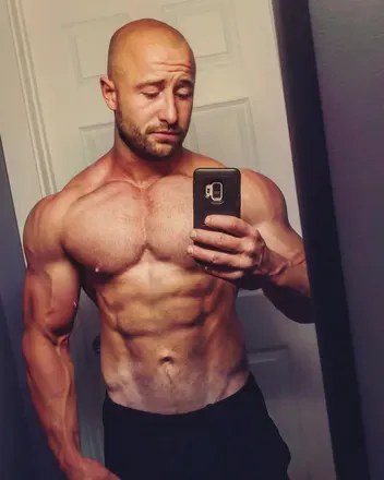 OnlyFans account  brucewayne27 avatar 1
