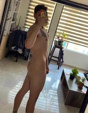 OnlyFans cuenta alecbazurto header 2