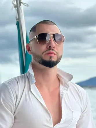 OnlyFans of alexmaxxx