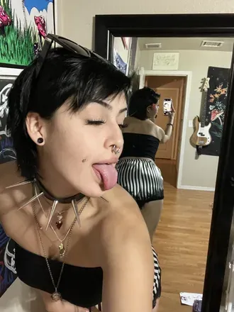 OnlyFans account  warrology avatar 1