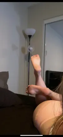 OnlyFans account  prettyyyfeet_01 avatar 1