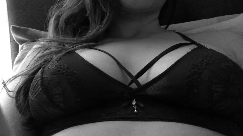 OnlyFans cuenta littlelatinaxo header 2