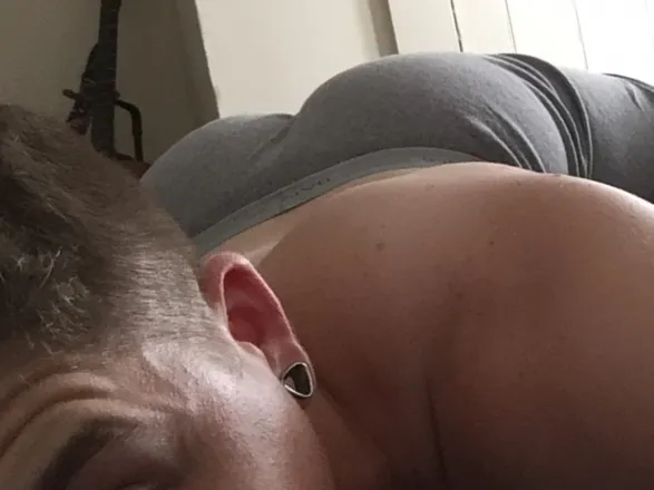 OnlyFans cuenta bowtieextremist header 2