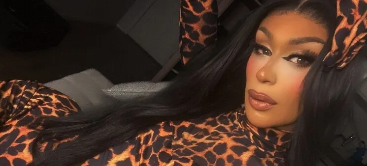 OnlyFans account  manelykhern header 2