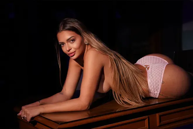 OnlyFans account  angelaria.bby header 2