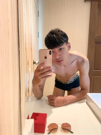 OnlyFans cuenta hippy1234 header 2