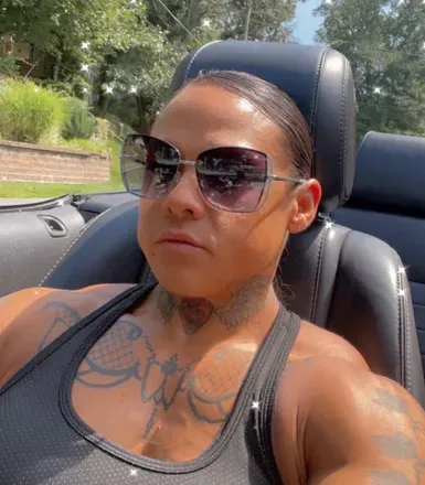 OnlyFans cuenta brickhouse00 avatar 1
