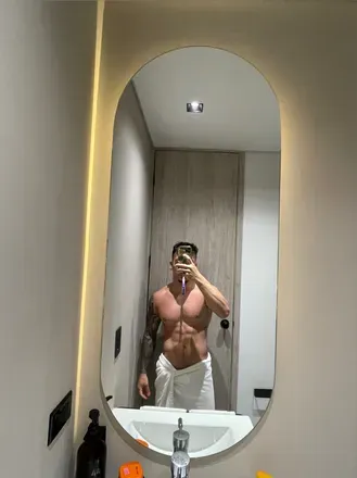 OnlyFans cuenta boyc02 avatar 1