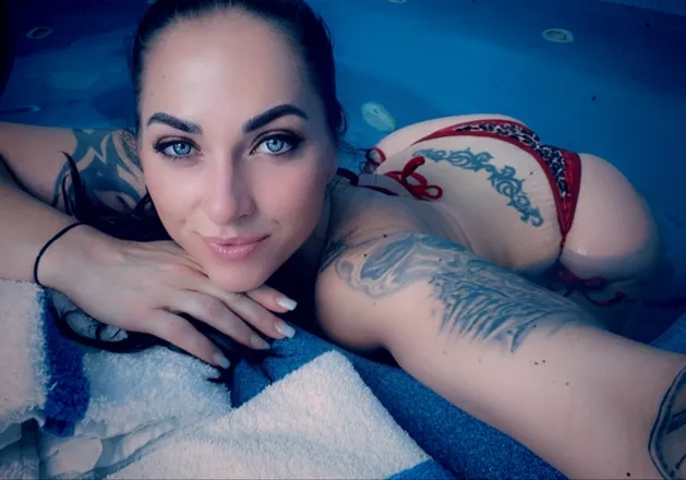 OnlyFans cuenta crystalsttar header 2