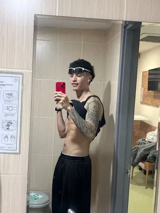 OnlyFans cuenta alexmoralesm12 header 2