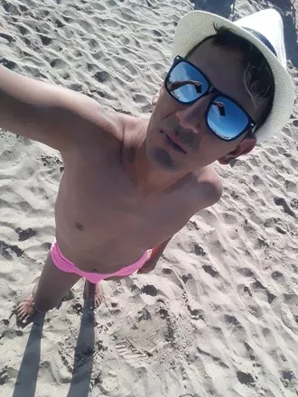 OnlyFans account  unicorniomuyfeliz avatar 1