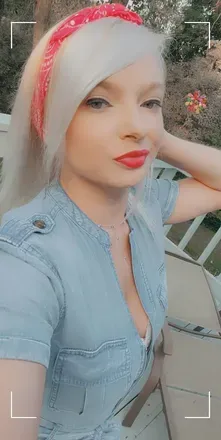 OnlyFans cuenta izzerose avatar 1