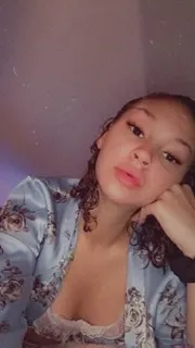 OnlyFans cuenta shy_savage header 2
