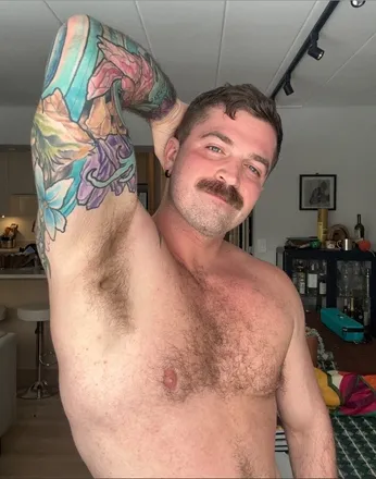 OnlyFans cuenta sweddy_bear header 2