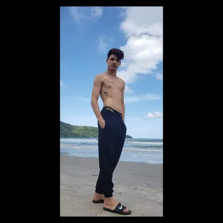 OnlyFans cuenta mayhotfootboy header 2