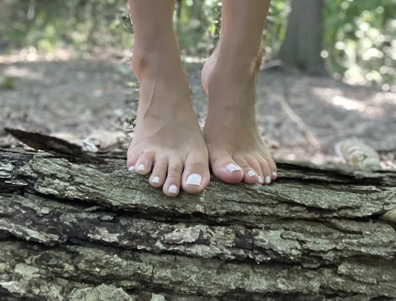 OnlyFans cuenta barefootbabe11_11 header 2