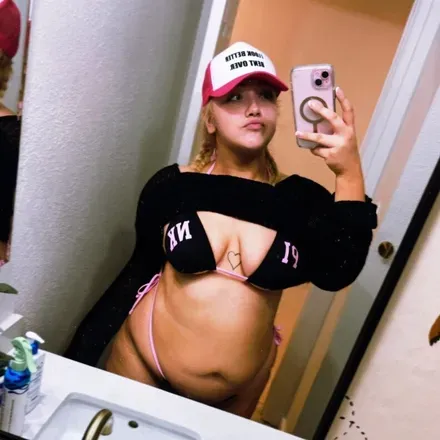 OnlyFans cuenta poutprincessxx avatar 1