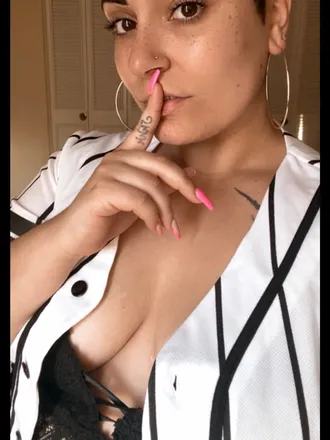 OnlyFans account  demi_does avatar 1