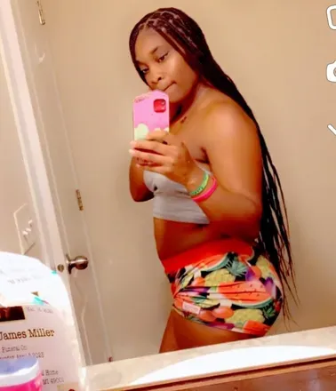 OnlyFans cuenta fatbootykeke2727 avatar 1