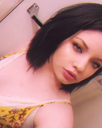 OnlyFans cuenta blueey3dbrat header 2