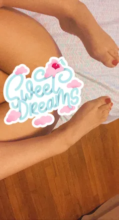OnlyFans account  miss.yella.girl.xoxo header 2