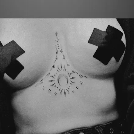 OnlyFans account  vanora.embers header 2