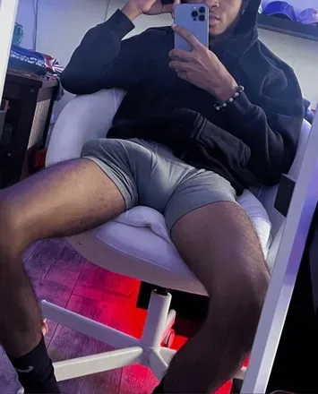 OnlyFans cuenta curveeharddick avatar 1