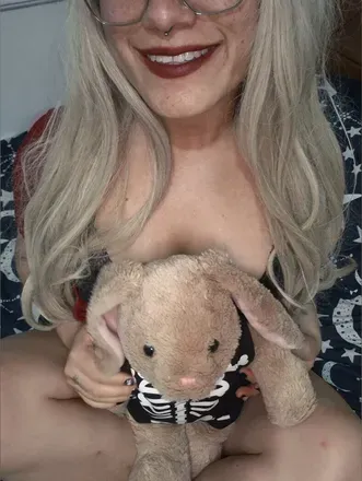 OnlyFans cuenta shorthairedpixiedream avatar 1
