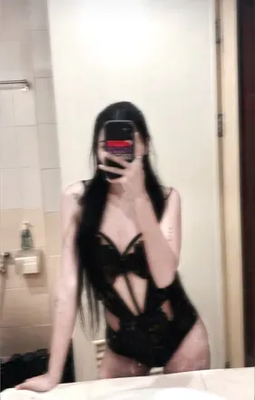 OnlyFans cuenta fairyfafayeie header 2