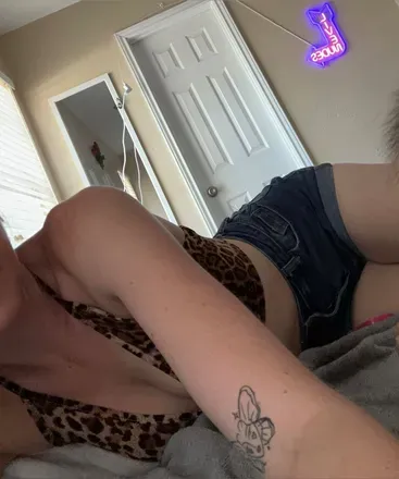 OnlyFans cuenta bluebea.r header 2