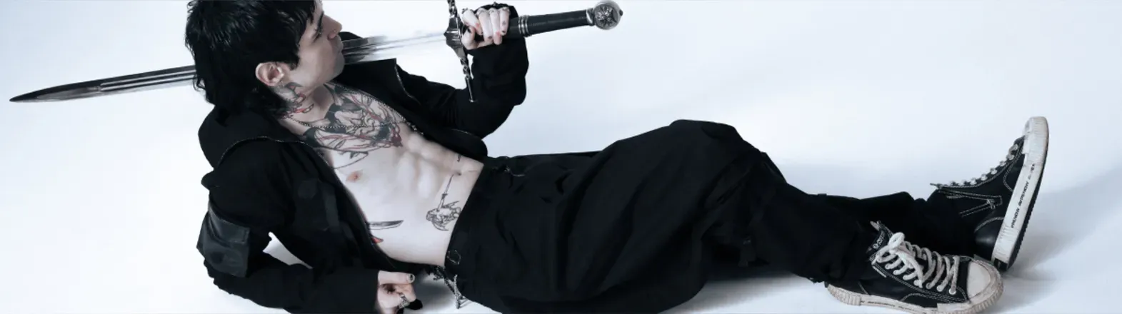 OnlyFans cuenta wolf_noir header 2