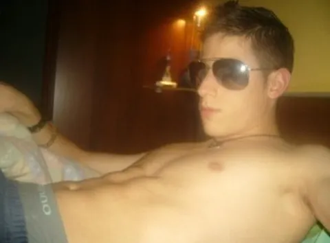 OnlyFans cuenta alex1309 header 2