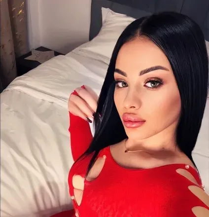 OnlyFans account  elenadaniela98 avatar 1