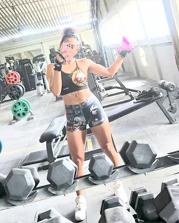 OnlyFans account  sophie-latina header 2