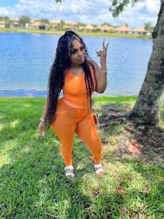 OnlyFans account  tinkmonroee avatar 1