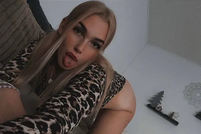 OnlyFans cuenta lauralovex header 2