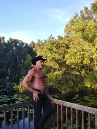 OnlyFans account  eroticoutdoors avatar 1