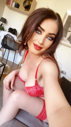 OnlyFans cuenta sonya_queen header 2