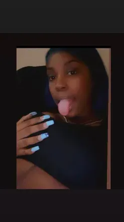 OnlyFans account  riyaaaaaa avatar 1