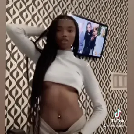 OnlyFans account  baddieali header 2