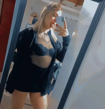 OnlyFans cuenta salomeelovee header 2