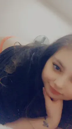 OnlyFans cuenta capiwitchy header 2